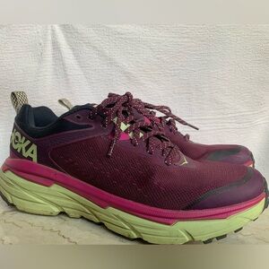 HOKA Challenger ATR 6